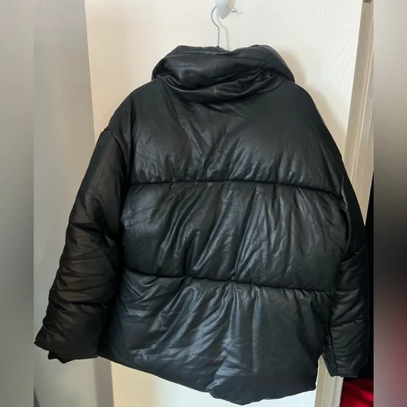 Avec Les Filles Faux-Leather Puffer Coat size medium EUC - Picture 6 of 12